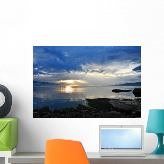Midnight Sun Midnattsol Wall Decal