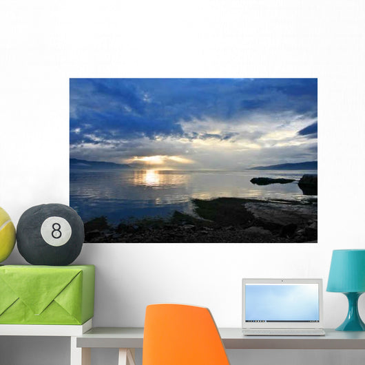 Midnight Sun Midnattsol Wall Decal