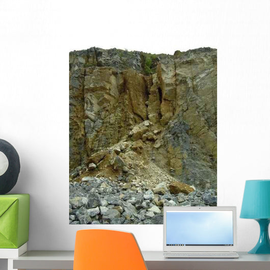 Steinwand im Steinbruch Wall Decal