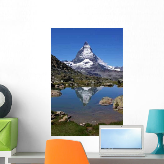 Matterhorn im Spiegel Wall Decal