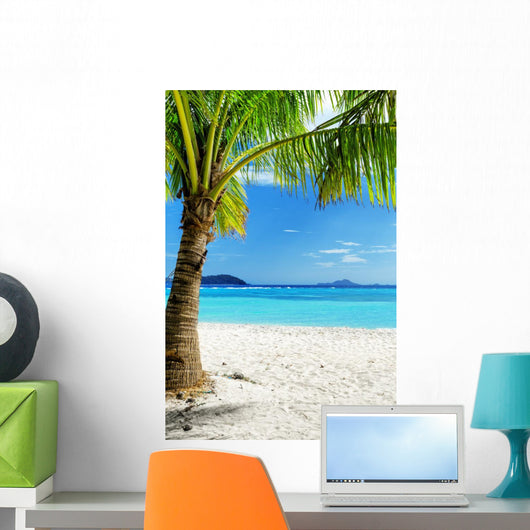 Green Tree White Sand
