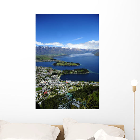 Lake Wakatipu and Queenstown
