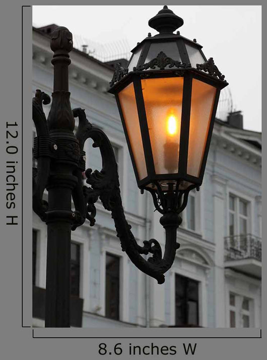 Up Alight Street Lamp