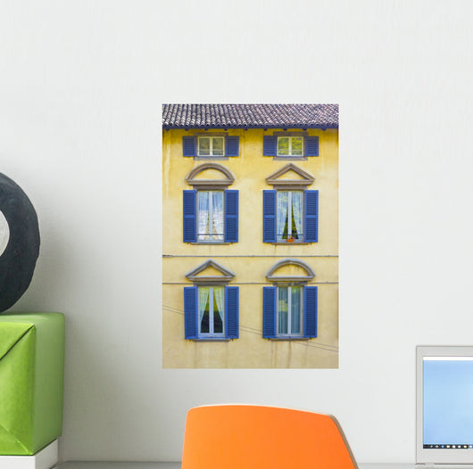 Italian Architecturecolorful Windows and