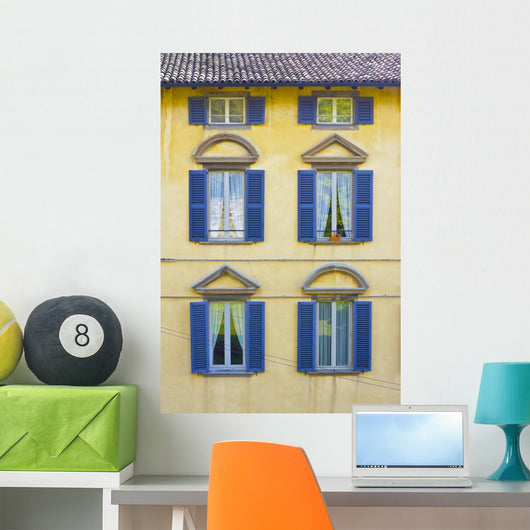 Italian Architecturecolorful Windows and