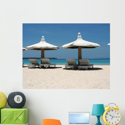Liegen Am Weissen Strand Wall Mural
