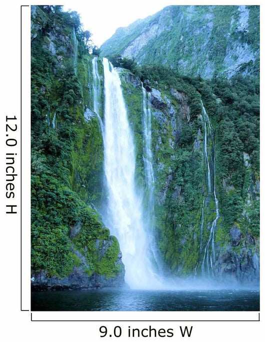 Wasserfall Am Milford Sound