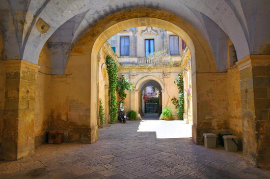 Alleyway Poggiardo Puglia Italy