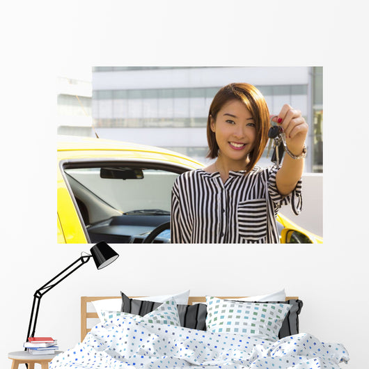 Lady with car keys Wall Mural