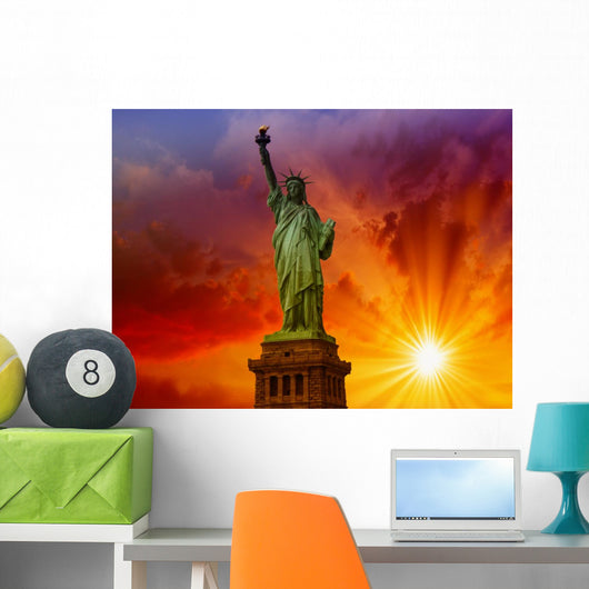 Wonderful Upward Statue Liberty