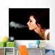 Femme Fumer Wall Mural