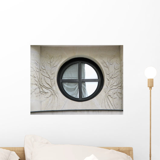 Bulls-eye Stone Facade
