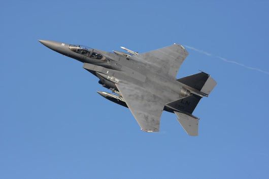 F15