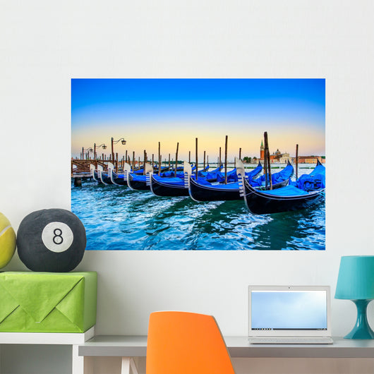 Venice Gondolas or Gondole Wall Decal
