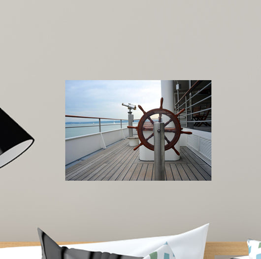 Steuerrad Und Fernrohr Auf Wall Decal