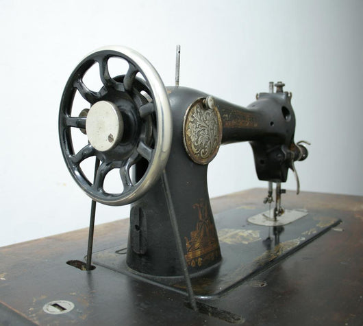 Old Sewing Machine Wall Decal