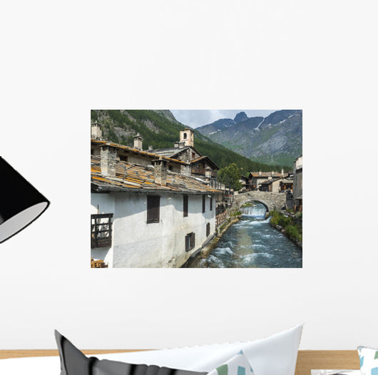 Chainable Italian Alps Wall Decal