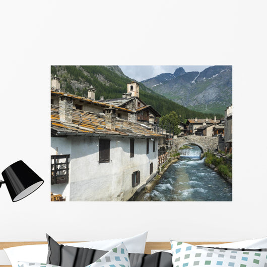 Chainable Italian Alps Wall Decal
