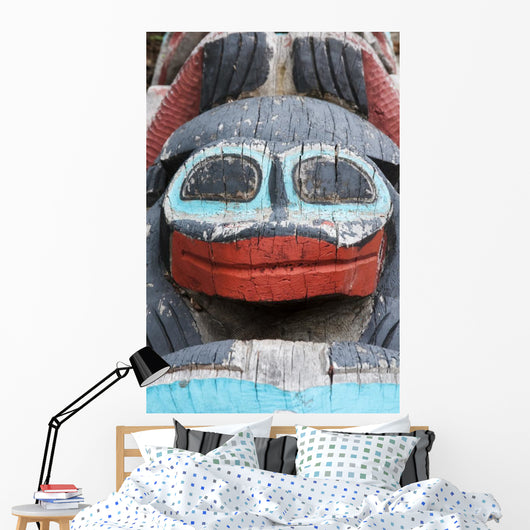 Totem Pole Detail Wall Decal