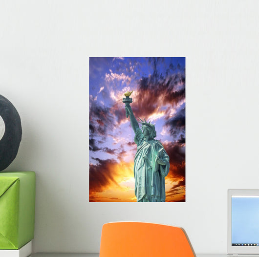 Statue Liberty with Beautiful Wall Decal