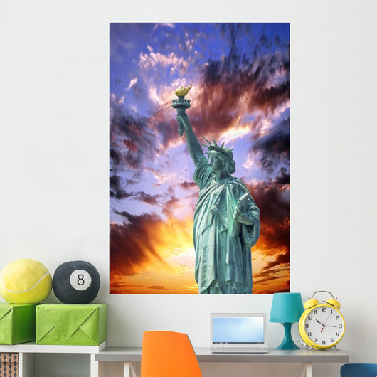 Statue Liberty with Beautiful Wall Decal
