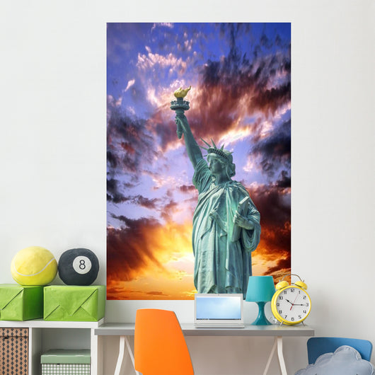 Statue Liberty with Beautiful Wall Decal