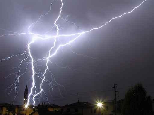 Lightning 2 Wall Decal