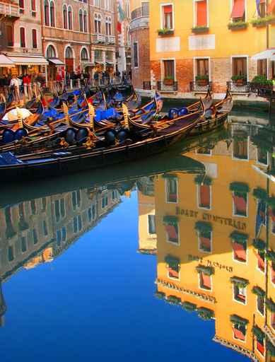 Gondolas Reflect Wall Decal
