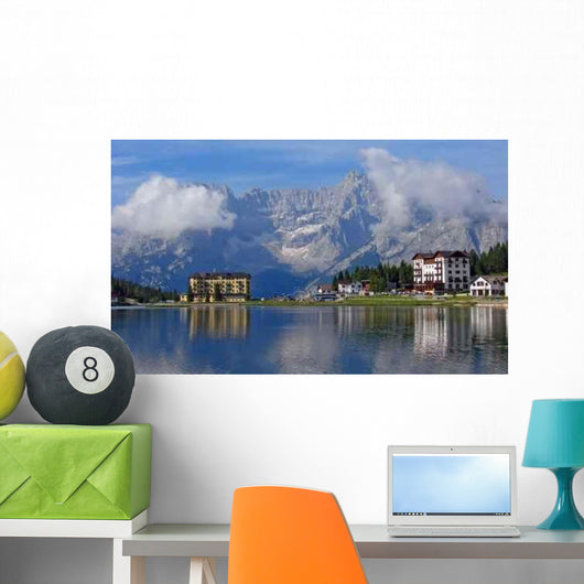 Lago Di Misurina E Wall Decal