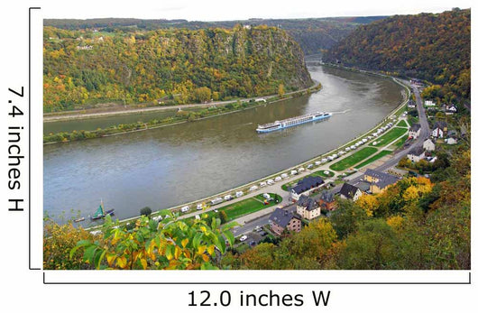 Loreley Felsen am Rhein 