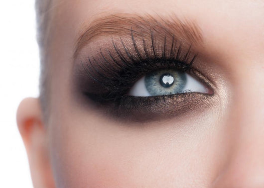 Eye makeup Wall Mural