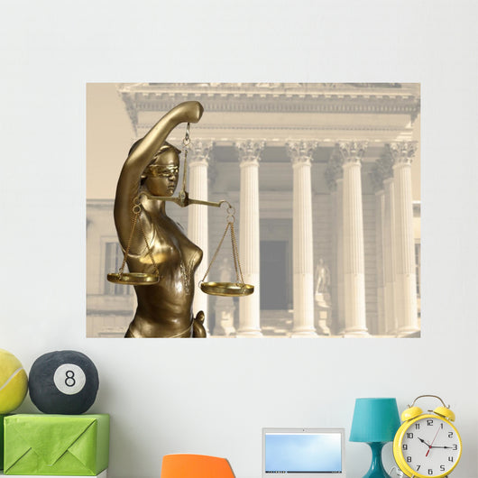 Justice statue 
