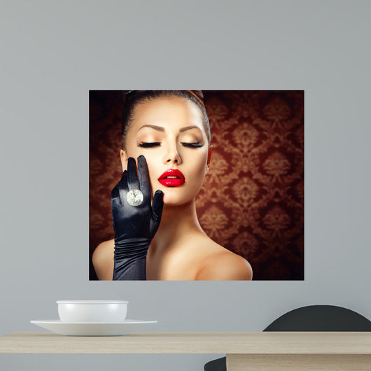 Beauty Fashion Glamour Girl Portrait. Vintage Style 