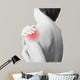 Pain in the women's shoulder 