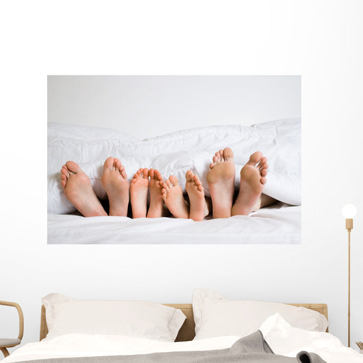 Feet family 