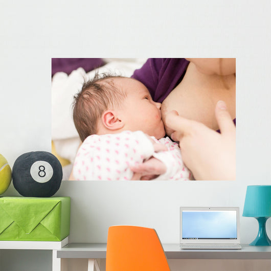  breastfeeding newborn baby 