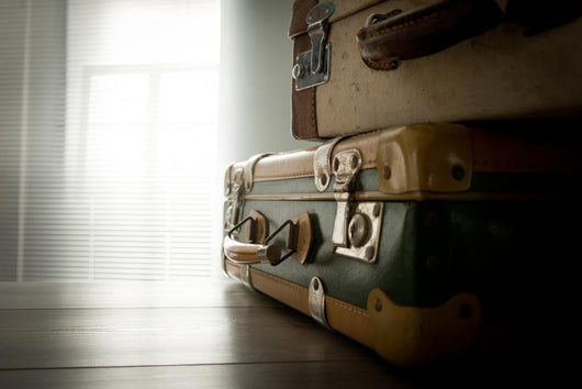Travelling with a vintage suitcase 