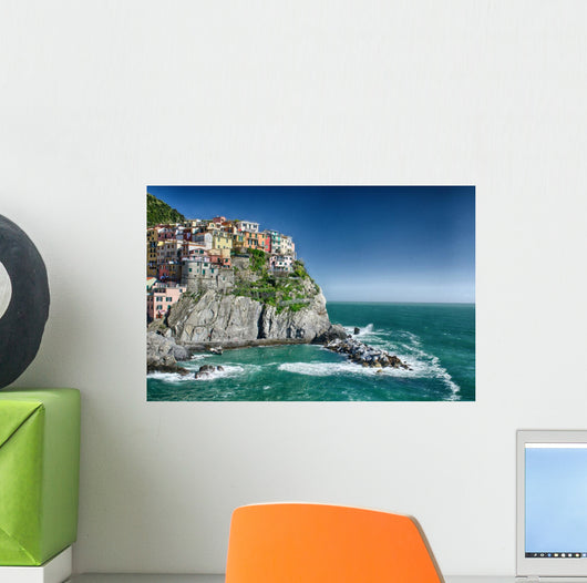 Manarola, Cinque Terre. Wonderful Coastal Colors in Spring Seaso 