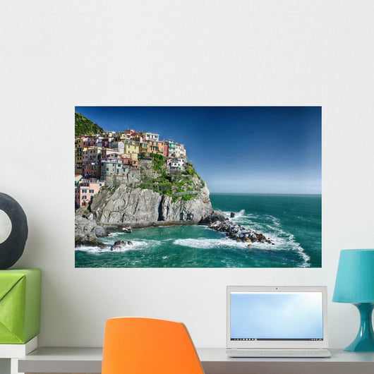 Manarola, Cinque Terre. Wonderful Coastal Colors in Spring Seaso 