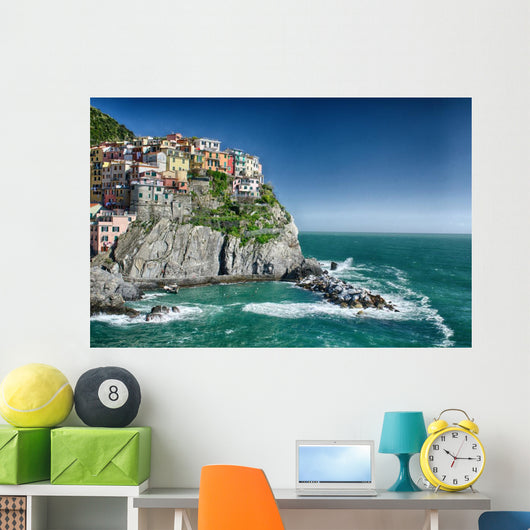 Manarola, Cinque Terre. Wonderful Coastal Colors in Spring Seaso 