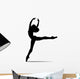 silhouette di ballerina su sfondo bianco 