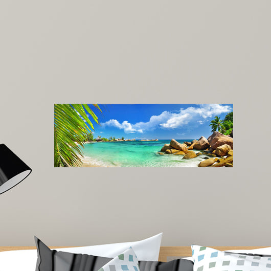 tropical holidays in paradise of Seychelles islands 