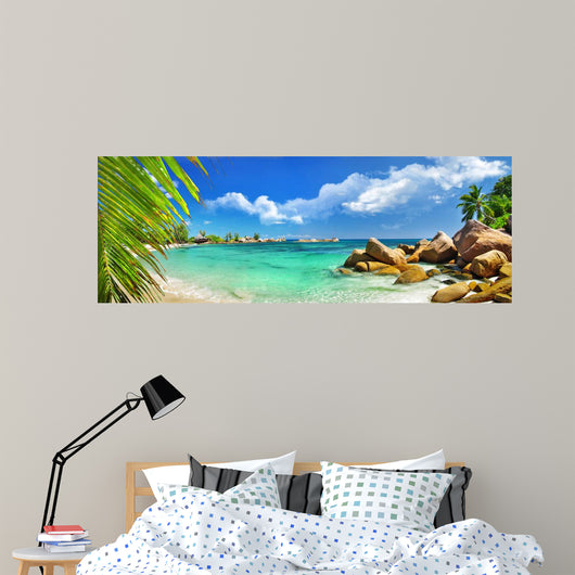 tropical holidays in paradise of Seychelles islands 