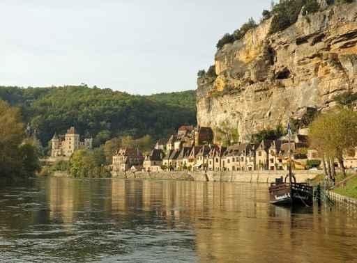 La Roque-gageac Wall Decal Design 2