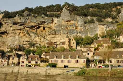 La Roque-gageac Wall Decal Design 1