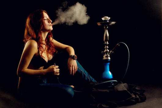 girl with a hookah Wall Mural