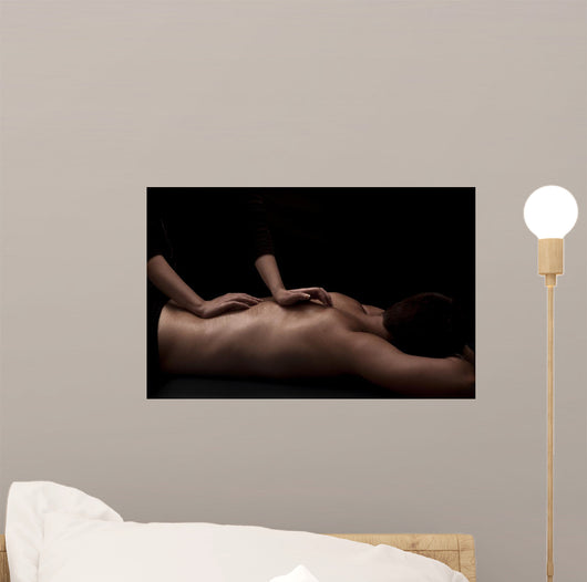 Back massage Wall Mural