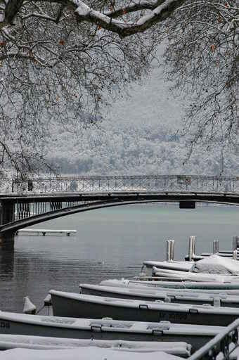 Bridge Love Annecy Wall Decal