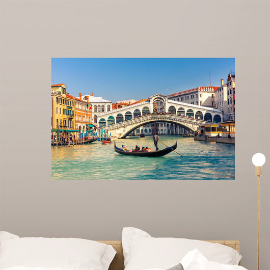 Rialto Bridge in Venice 
