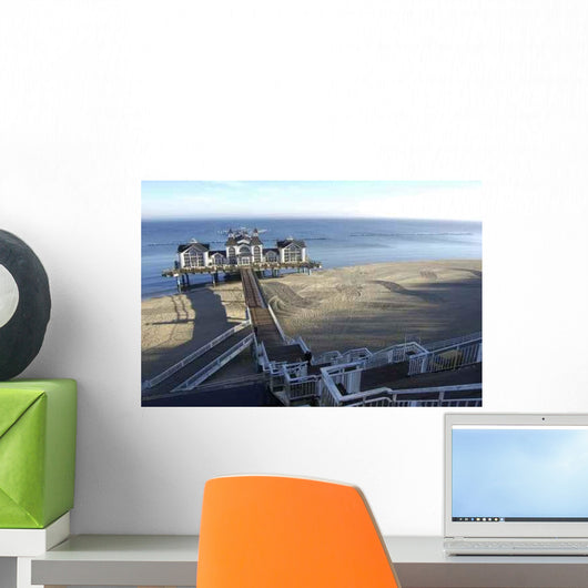 Sellin Pier 1 Wall Decal